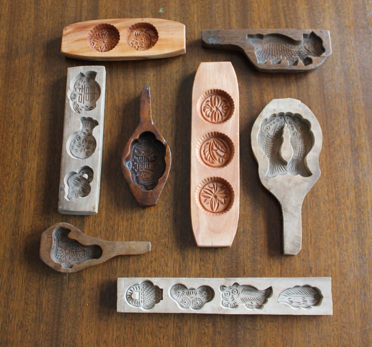 woodMooncakeMold.jpg